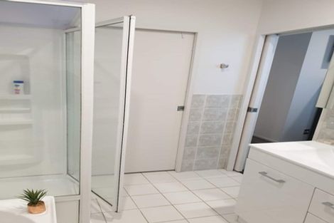 Photo of property in Maddison Apartments, 3/6f Queen Street, Palmerston North, 4410