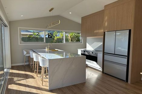 Photo of property in 21 Ruru Street, Waikanae, 5036