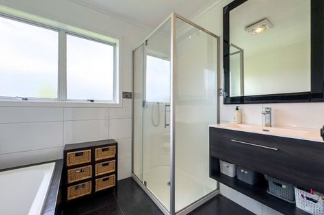 Photo of property in 30 Ryall Road, Paeroa, 3673