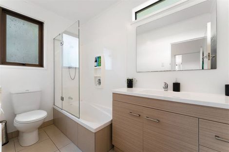 Photo of property in 33 Hamilton Road, Waimauku, 0881