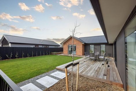 Photo of property in 21 Maurice James Way, Prebbleton, 7604