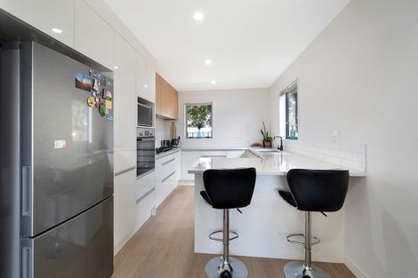 Photo of property in 240c Whitney Street, Blockhouse Bay, Auckland, 0600