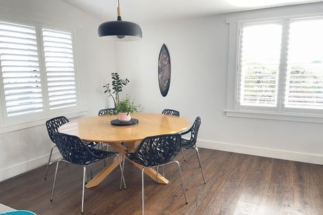 Photo of property in 2b Neil Avenue, Te Atatu Peninsula, Auckland, 0610