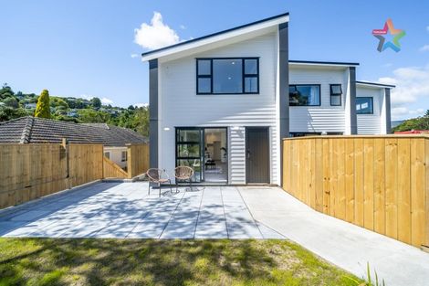 Photo of property in 1a Stokes Valley Road, Stokes Valley, Lower Hutt, 5019