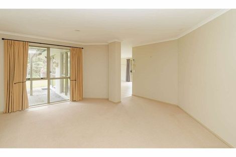 Photo of property in 16 Spinnaker Point, Haruru, 0204