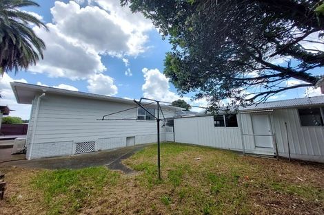 Photo of property in 11 Gambare Place, Wattle Downs, Auckland, 2103