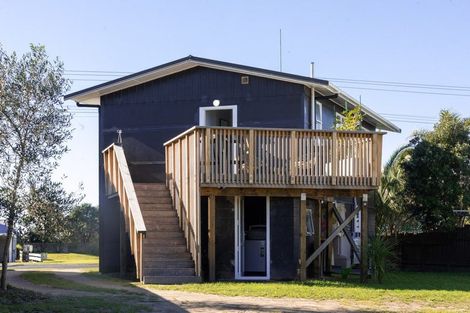 Photo of property in 262 Seaforth Road, Waihi Beach, 3611