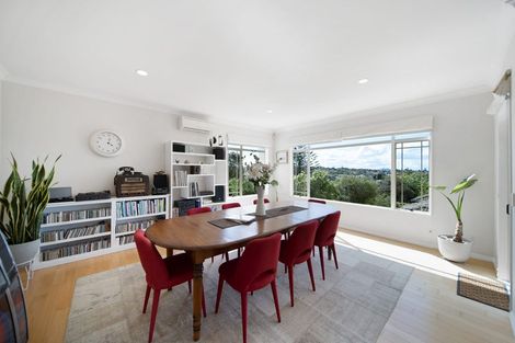 Photo of property in 19 Evelyn Road, Cockle Bay, Auckland, 2014