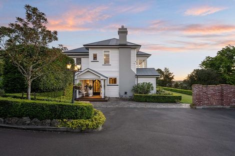 Photo of property in 17 Heaton Rhodes Place, Cashmere, Christchurch, 8022