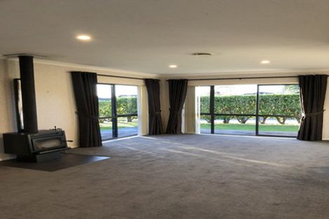 Photo of property in 17 Kinloch Drive, Bethlehem, Tauranga, 3110