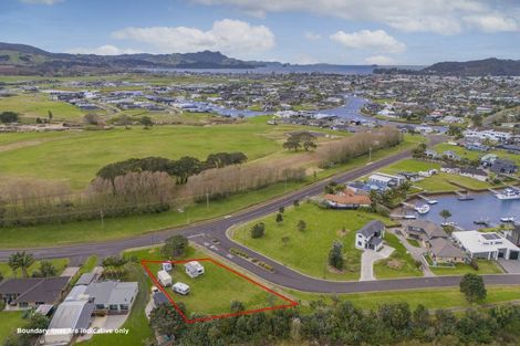 Photo of property in 1 Hei Esplanade, Whitianga, 3510