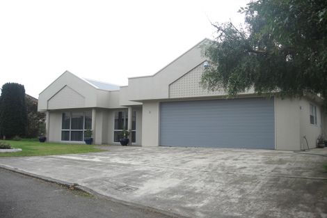 Photo of property in 2 Tainui Street, Raumati Beach, Paraparaumu, 5032