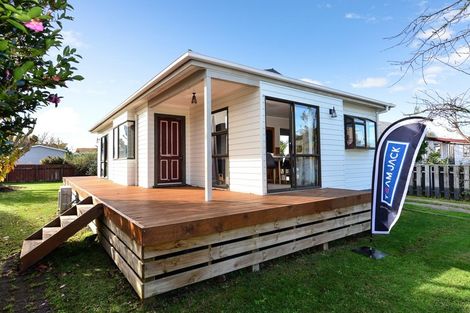 Photo of property in 6 Camellia Place, Hamilton Lake, Hamilton, 3204