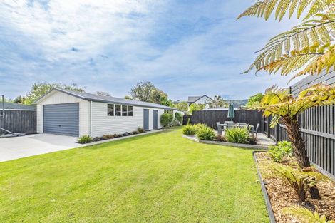 Photo of property in 17 Pahau Place, Cracroft, Christchurch, 8025