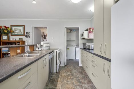 Photo of property in 35 Taringa Avenue, Kuratau, Turangi, 3381