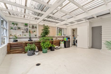 Photo of property in 21 Tui Crescent, Waikanae, 5036