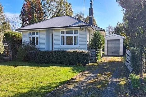 Photo of property in 35 Coddington Crescent, Masterton, 5810