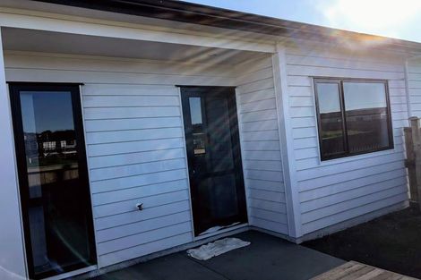 Photo of property in 1 Sapwood Crescent, Takanini, 2110