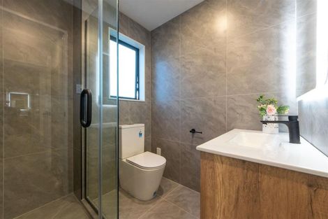 Photo of property in 4 Greenbrier Street, Westgate, 0814