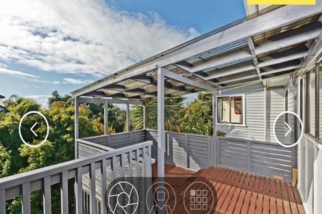 Photo of property in 41 Forrest Hill Road, Milford, Auckland, 0620