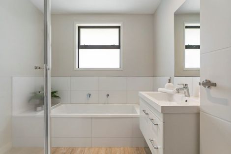 Photo of property in 81 Te Kio Crescent, Papamoa Beach, Papamoa, 3118