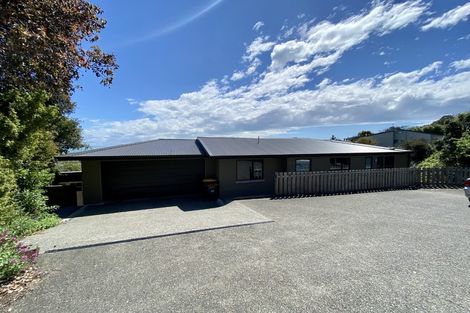 Photo of property in 19a Rangiora Terrace, Tahunanui, Nelson, 7011