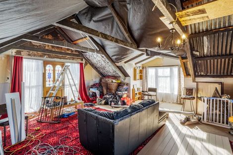 Photo of property in 19 Milne Street, Hunterville, 4730