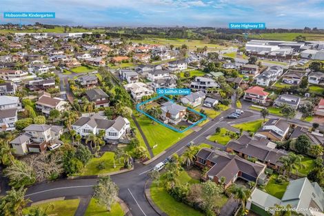 Photo of property in 20 Sailfish Drive, West Harbour, Auckland, 0618
