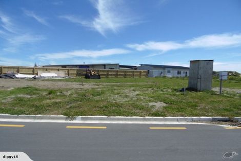 Photo of property in 12 Seagrass Place, Otaki Beach, Otaki, 5512