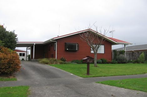 Photo of property in 3 Gladys Place, Kelvin Grove, Palmerston North, 4414