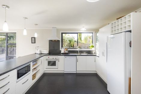 Photo of property in 38 Henare Street, West End, Palmerston North, 4412