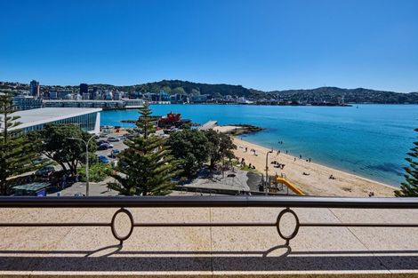 Photo of property in 10/166 Oriental Parade, Oriental Bay, Wellington, 6011