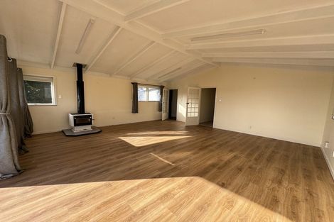 Photo of property in 575 East Coast Road, Browns Bay, Auckland, 0630