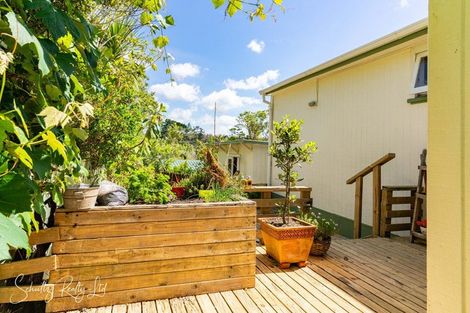 Photo of property in 5a Whaka Street, Maungaturoto, 0520