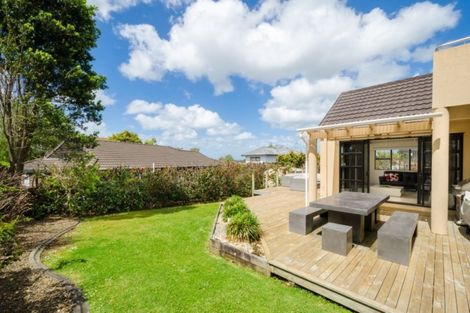 Photo of property in 23 Connemara Court, West Harbour, Auckland, 0618