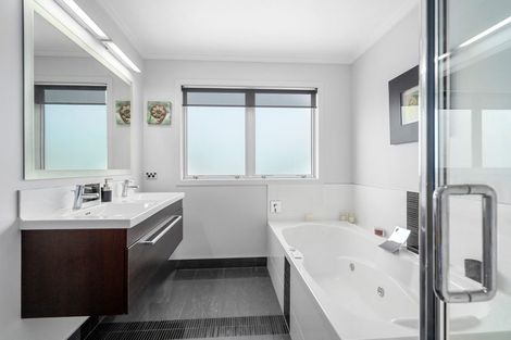 Photo of property in 19 Honiss Place, Cambridge, 3434