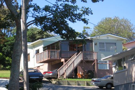 Photo of property in 537 Beach Road, Murrays Bay, Auckland, 0630