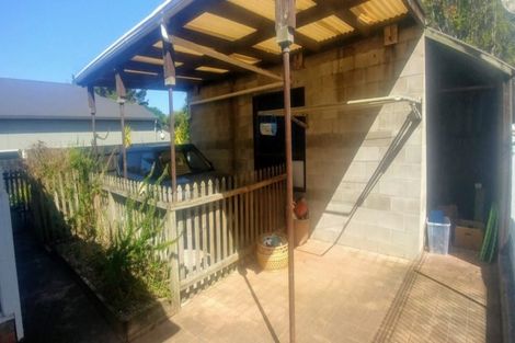 Photo of property in 23 Mcintyre Road, Mangere Bridge, Auckland, 2022