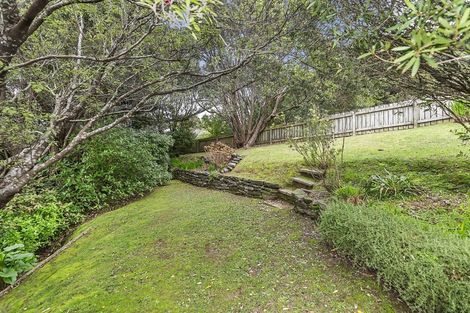 Photo of property in 13 Greer Crescent, Tawa, Wellington, 5028