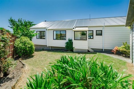 Photo of property in 18 Arnold Grove, Paraparaumu Beach, Paraparaumu, 5032