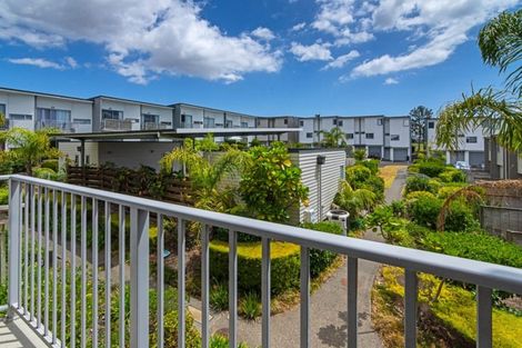Photo of property in 14/7 Kelvin Hart Drive, East Tamaki, Auckland, 2013