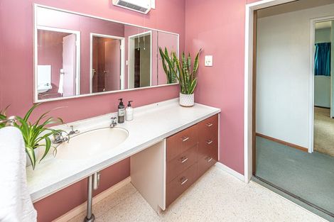 Photo of property in 20 Turere Place, Otamatea, Whanganui, 4501