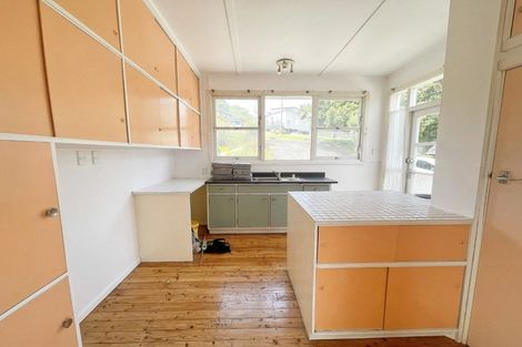 Photo of property in 31 Newhaven Terrace, Mairangi Bay, Auckland, 0630