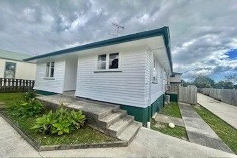 Photo of property in 57 Beaubank Road, Kelston, Auckland, 0602