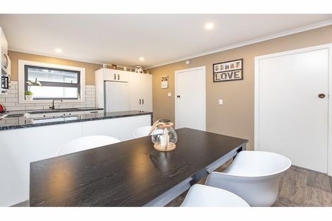 Photo of property in 34 Vancouver Crescent, Wainoni, Christchurch, 8061