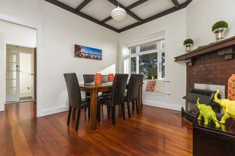 Photo of property in 147 Vauxhall Road, Narrow Neck, Auckland, 0624