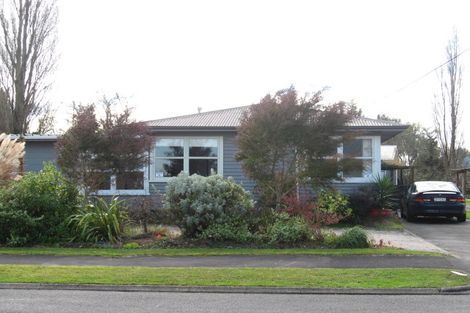 Photo of property in 17 Barrie Crescent, Silverdale, Hamilton, 3216