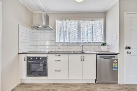 Photo of property in 17a Arnwood Street, Manurewa, Auckland, 2102