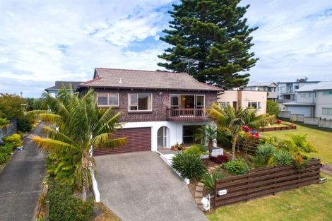 Photo of property in 1/16 Quebec Road, Milford, Auckland, 0620