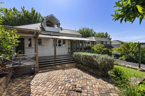 Photo of property in 29 Herne Bay Road, Herne Bay, Auckland, 1011